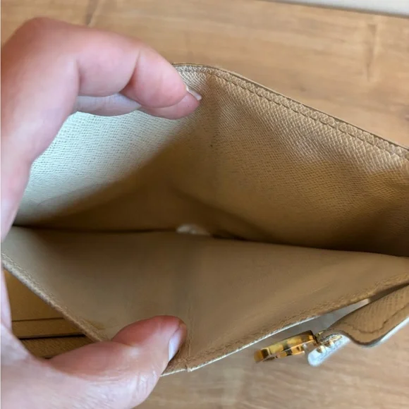 Authentic Louis Vuitton koala damier azur wallet - Picture 7 of 9